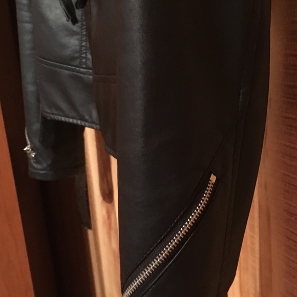 Le Chateau fitted jacket - Picture 3 of 8